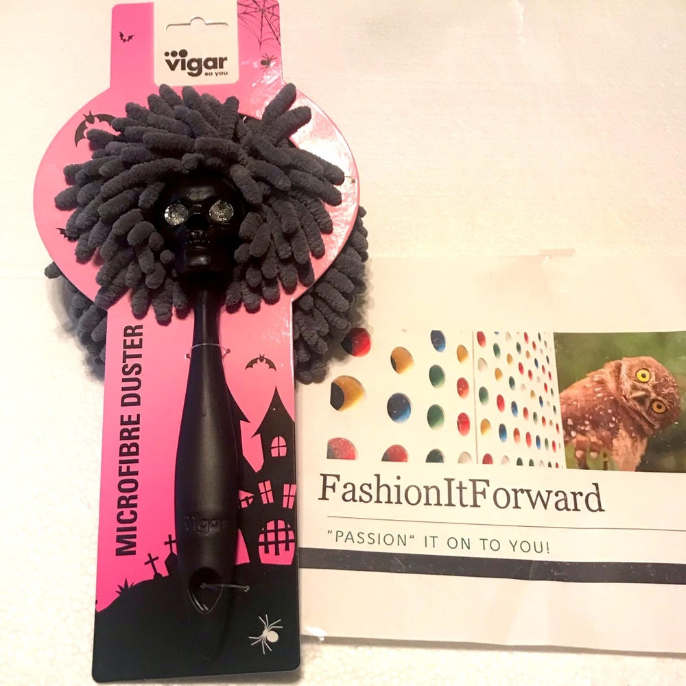 New Black Skully Rhinestone Eyes Microfibre Duster (I-9)